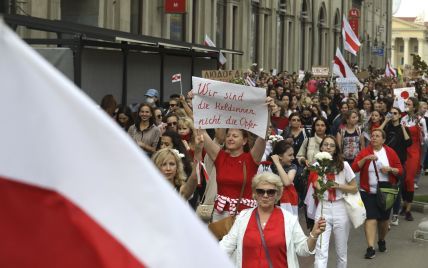 Студенты в Беларуси бастуют из-за задержанных товарищей, а тысячи женщин вышли на марш: 28-й день протестов