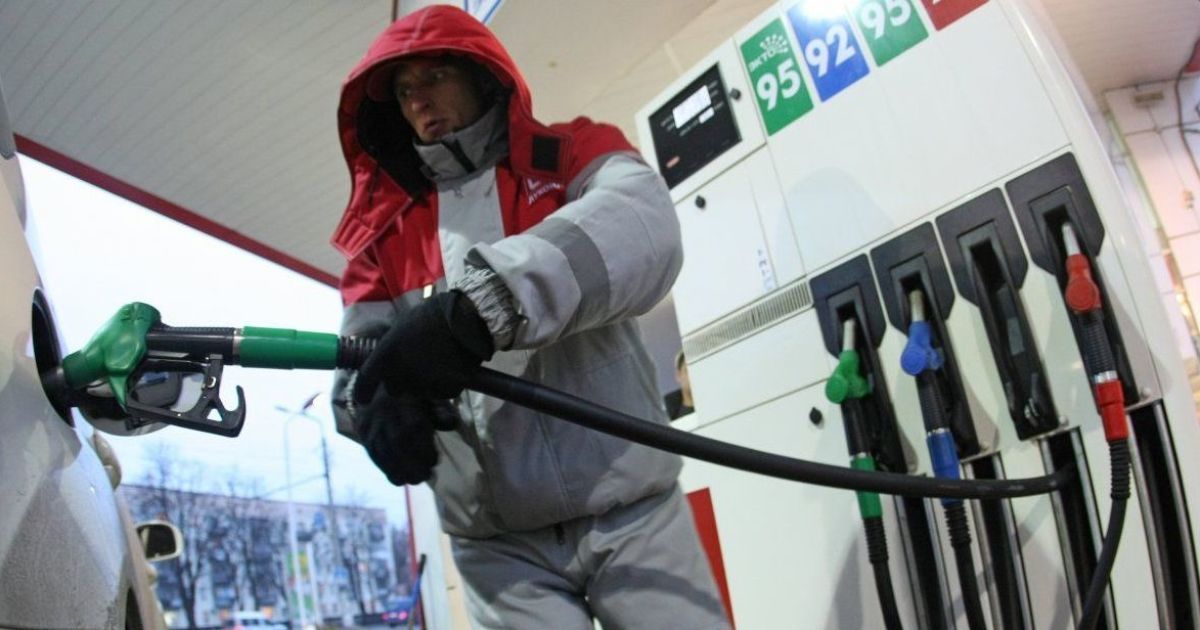 На АЗС поползла вверх стоимость дизтоплива и газа для авто. Средние цены 15 марта