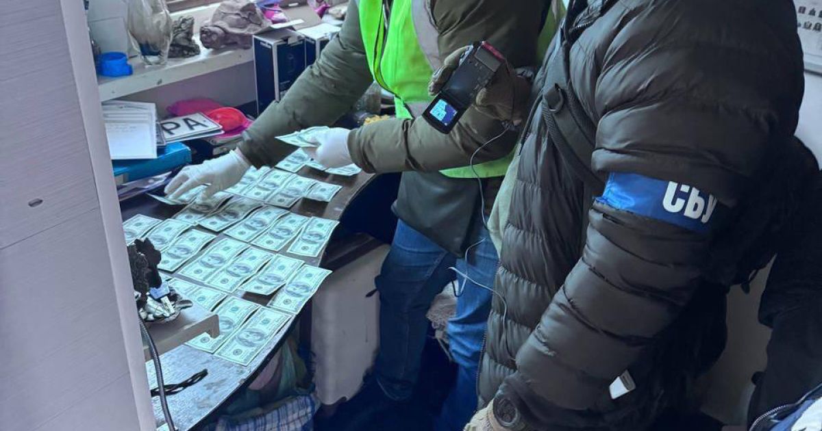 Доглядач Жулянського кладовища дозволив за 3 тисячі доларів підзахоронення померлого у чужу могилу