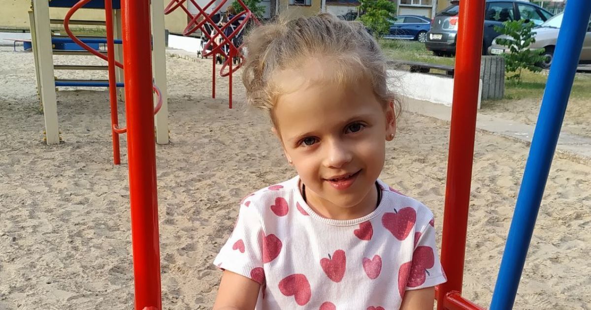 Подарите Насте шанс на самостоятельные шаги