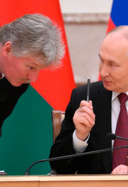 Песков и Путин.