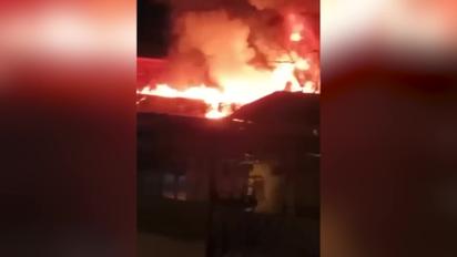 Под Москвой целую ночь горел промышленный объект – видео