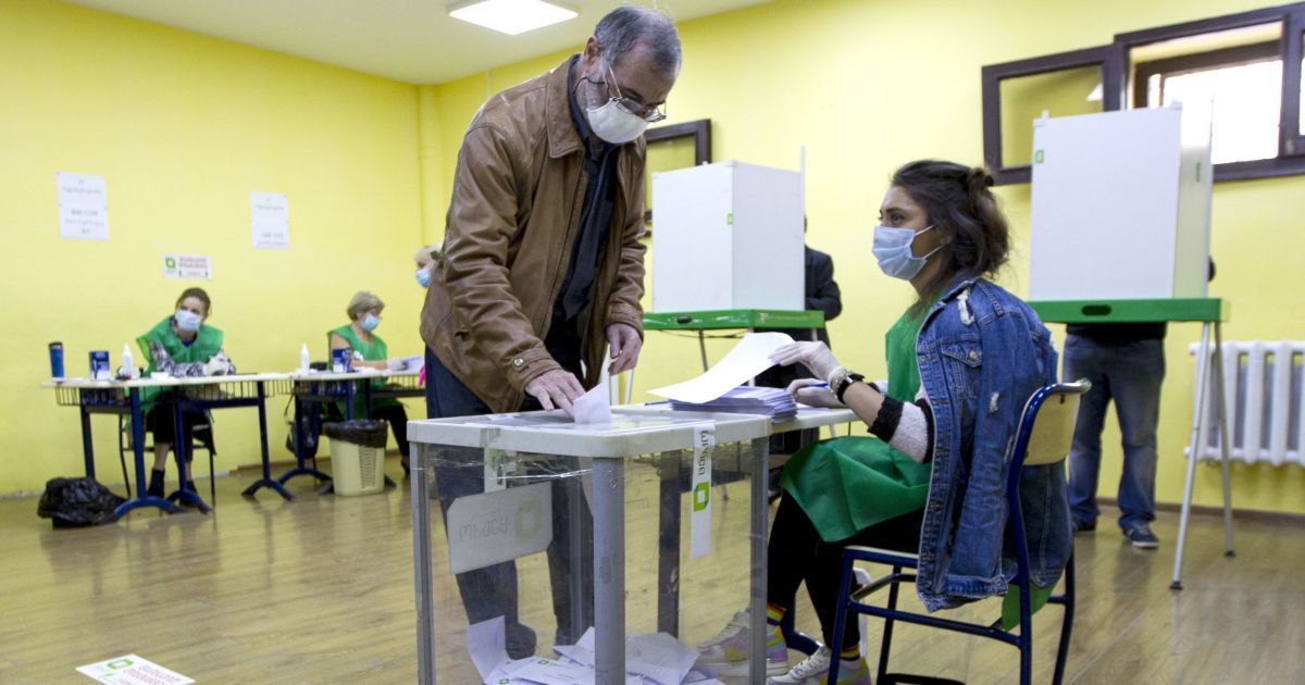 У Грузії відбувається другий тур парламентських виборів: опозиція відмовилася від участі