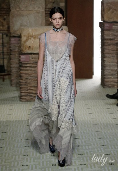 Коллекция Lanvin прет-а-порте сезона осень-зима 2019-2020 / © East News