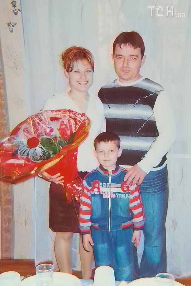 Дмитро Волканов разом з батьками