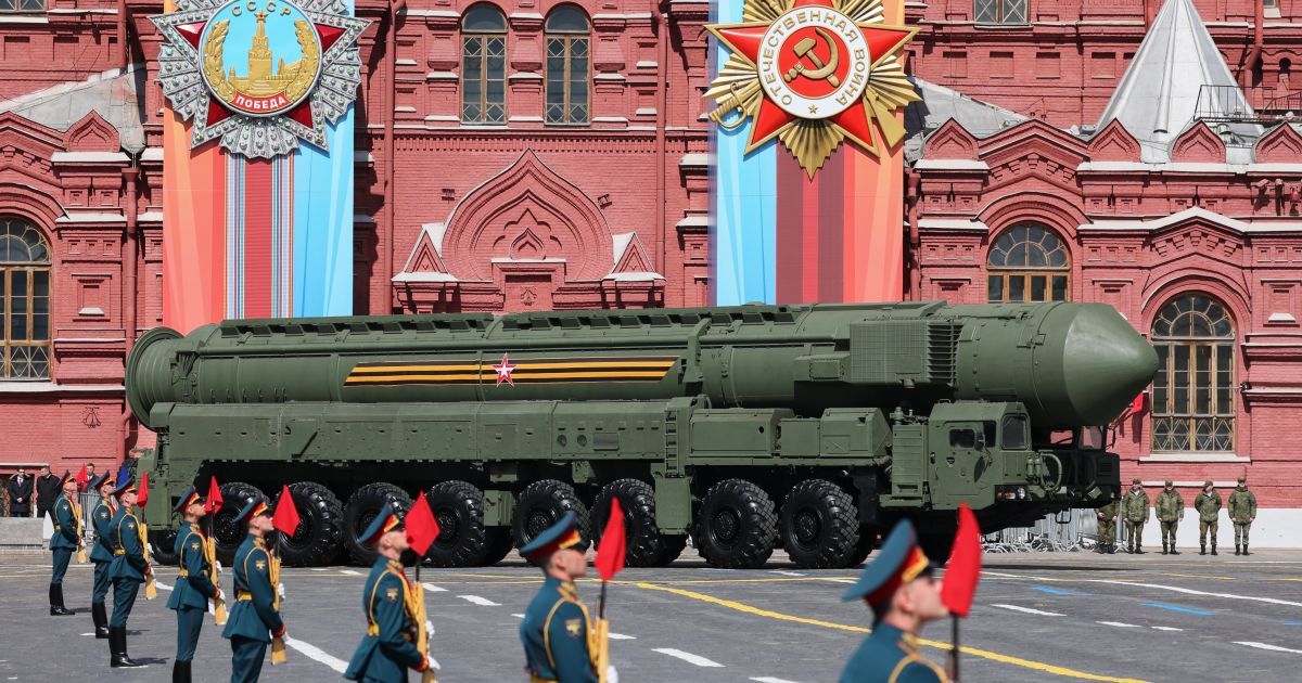 Скромный парад в Москве в 2023 году