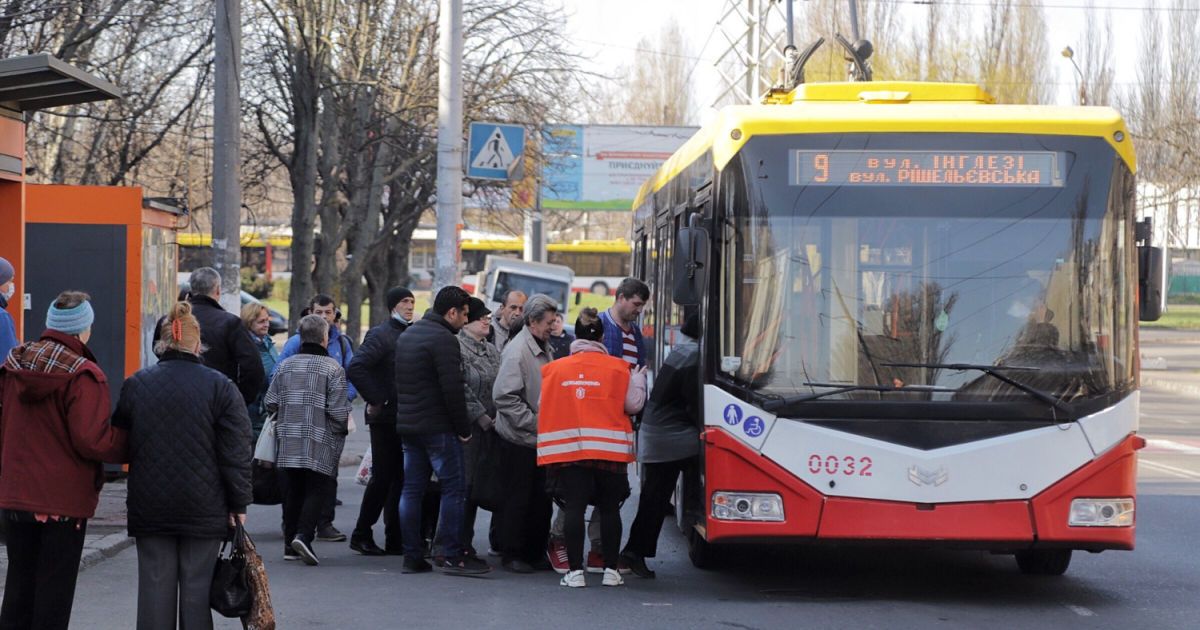 Новости украины - в одессе на время карантина отменят льготы на проезд в общественном транспорте
