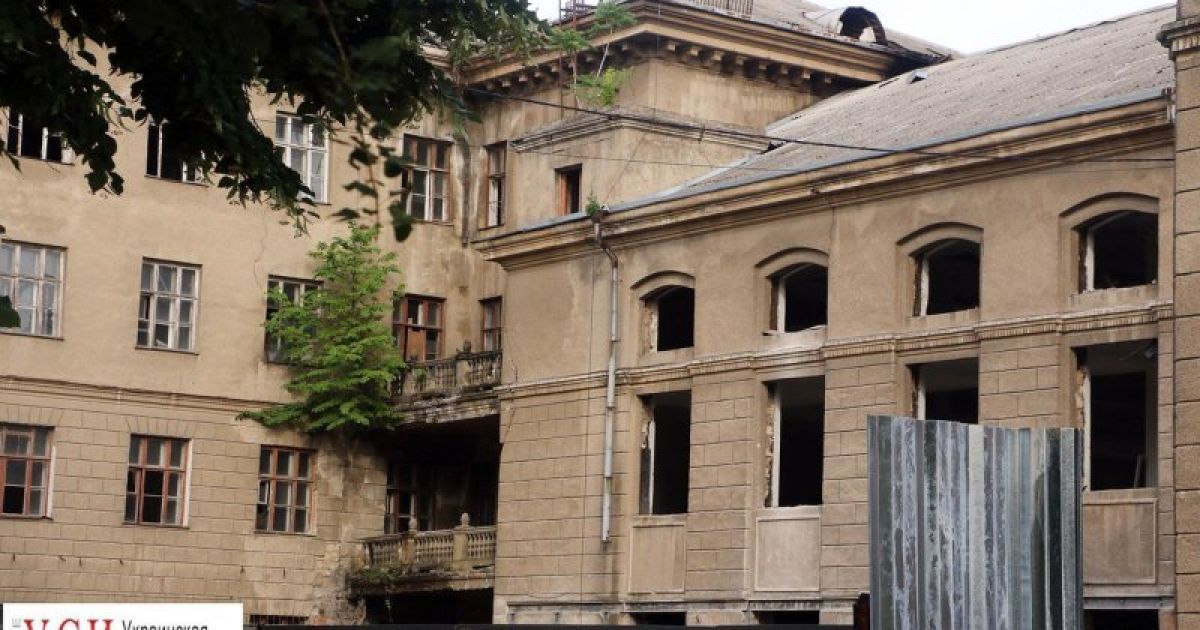 пожежа в будівлі ВМС в Одесі_5 / © УСІ