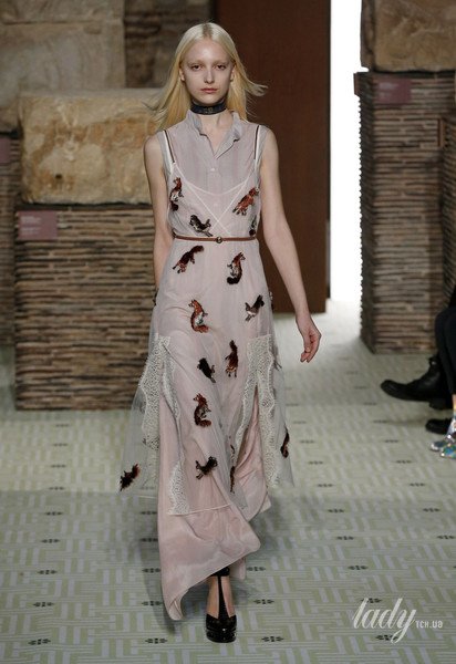 Коллекция Lanvin прет-а-порте сезона осень-зима 2019-2020 / © East News