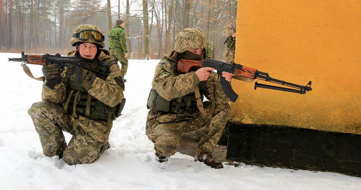 Украинским военнослужащим повысили зарплаты