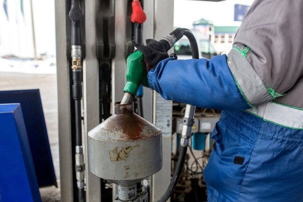 Перехід на бензин Е10 в Україні: що варто знати водіям