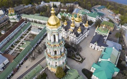 Обещают наказать священника: в Киево-Печерской лавре отреагировали на скандал из-за пения о "матушке-Руси"