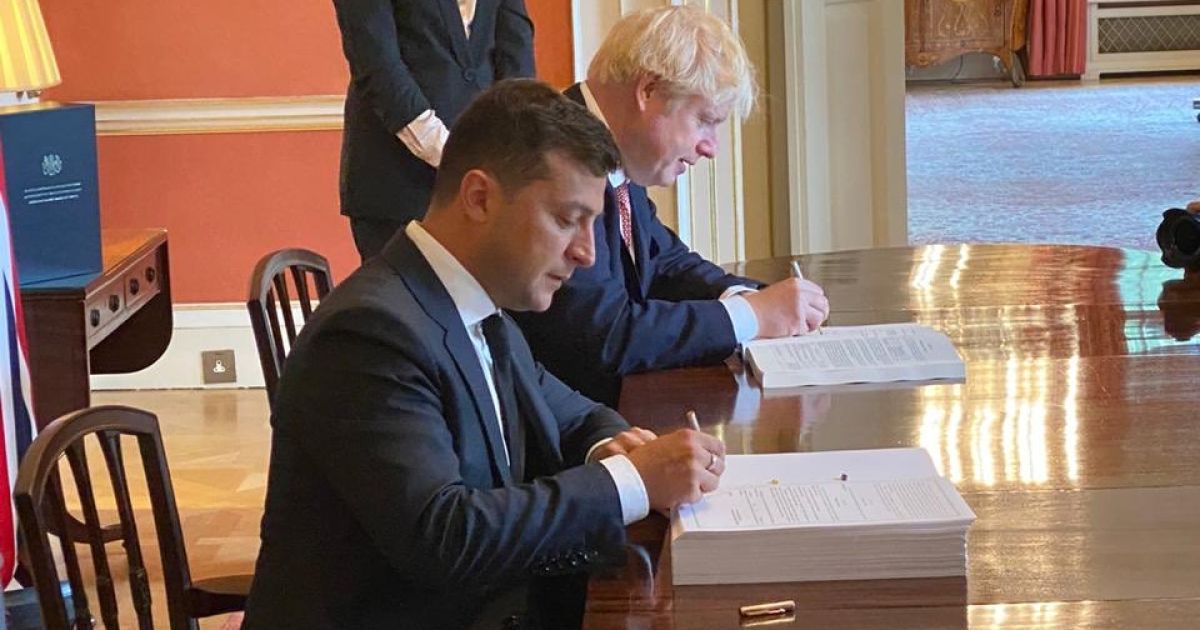 Зеленский подписал ратификацию соглашения о партнерстве между Украиной и Британией