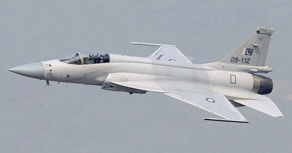 Пакистансько-китайський винищувач JF-17