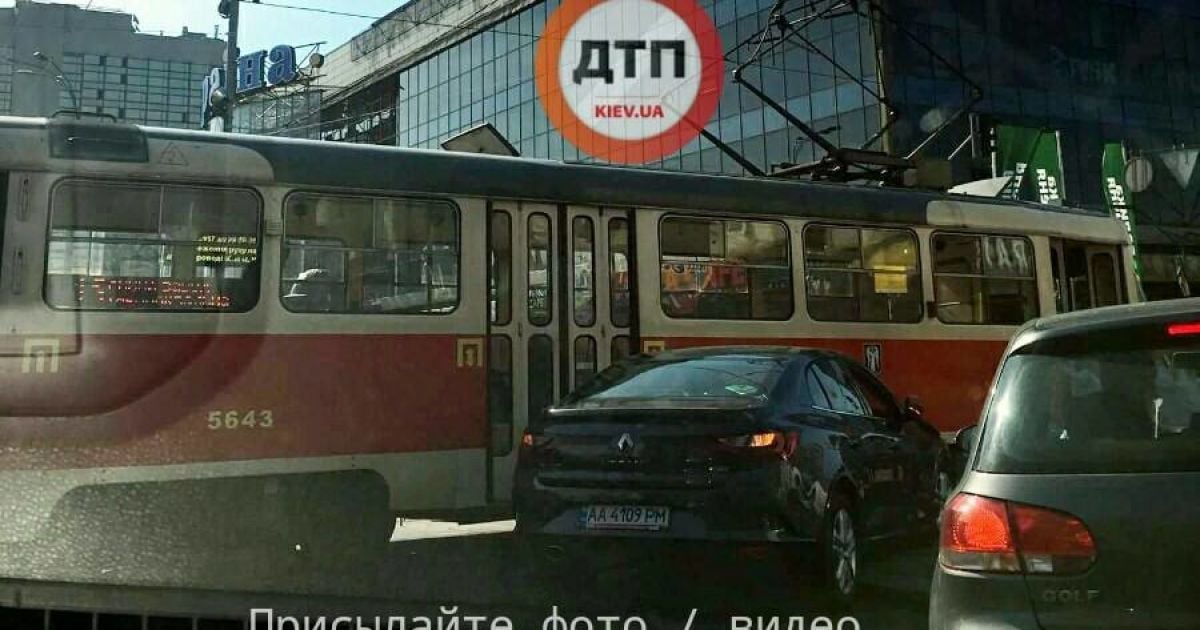трамвай дтп_2 / © facebook.com/dtp.kiev.ua