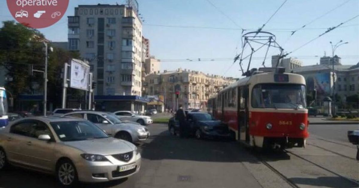 трамвай дтп / © Facebook/Киев Оперативный