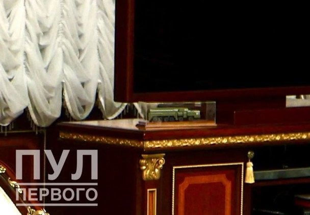 «Орешнік» на столі Лукашенка / © Пул Першого Telegram-канал