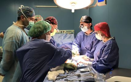 Потрапив під артобстріл: у Львові лікарі виконали надскладну операцію, щоб поранений захисник зміг ходити