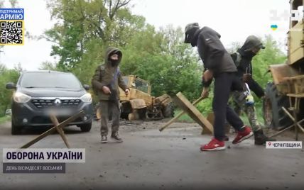 На Чернігівщині хлопчаки після окупації змайстрували справжній блокпост, щоб "захищати рідну Україну"