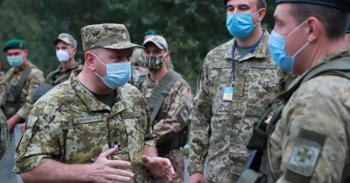 Хасиды заблокировали белорусско-украинскую границу: что происходит на КПП