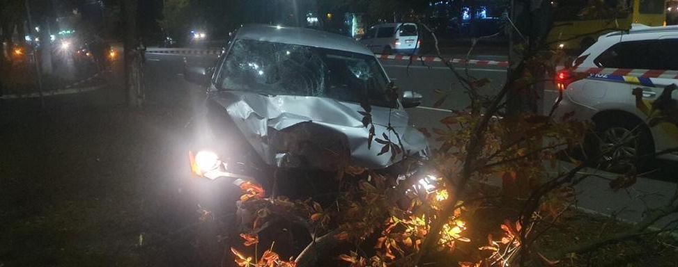 У Броварах п'яний поліцейський на авто збив матір з донькою – одна з них померла