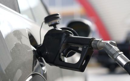 Бензин та дизель можуть здешевшати на 3-4 грн за літр - експерт