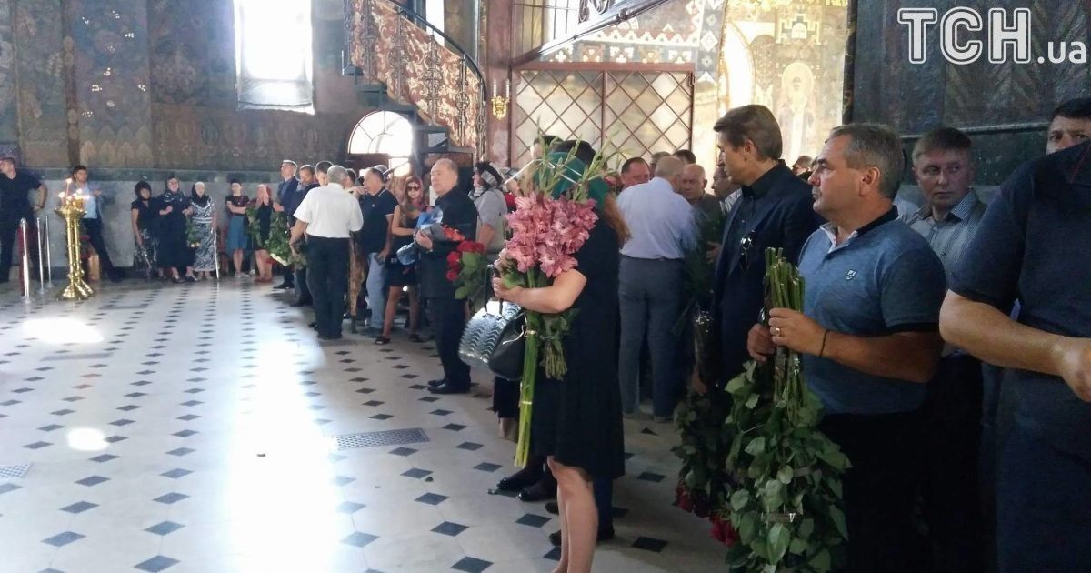 В Лавре прощаются с экс-депутатом Ириной Бережной / © Фото Дмитрия Святненко/ТСН