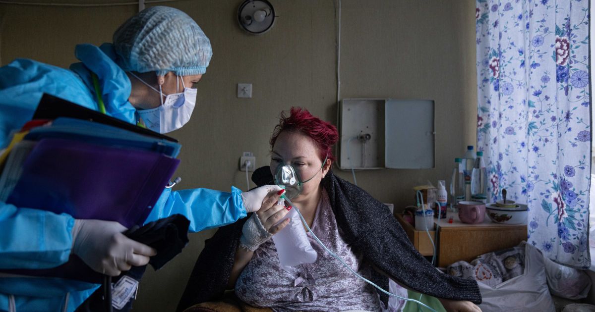 "В Україні скоро почнеться медичний колапс": лікар розповів, яким містам загрожує потужне навантаження