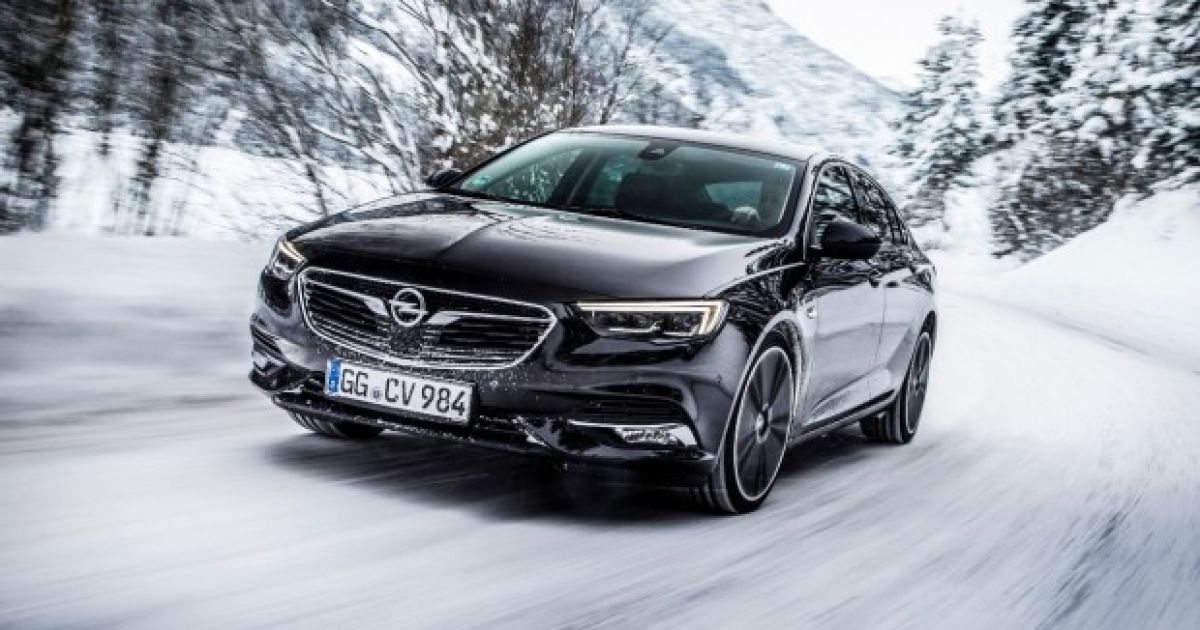 Opel Insignia победил в конкурсе "Зимний автомобиль-2018"