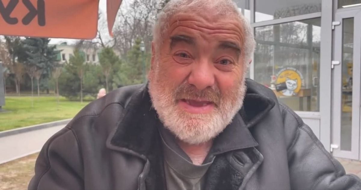 В Харькове бездомный растрогался помощи посторонних людей и записал видео со словами благодарности жителям