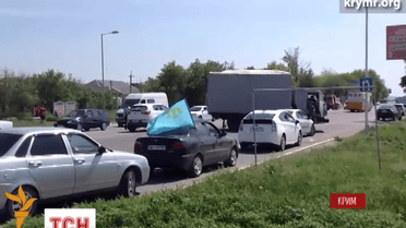 Слідчі шість годин допитували учасників автопробігу в Криму