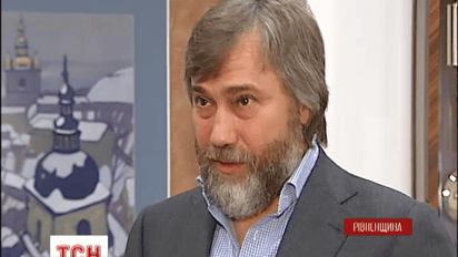 Нардеп Вадим Новинський накинувся на митрополита Олександра Драбинка з кулаками