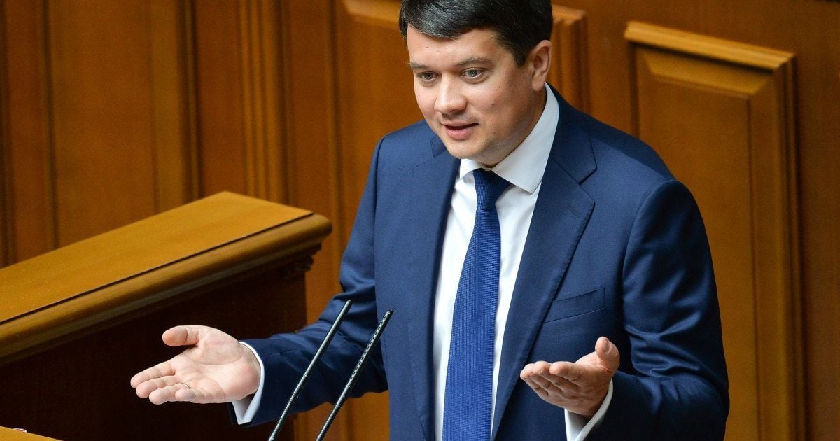 Разумков оправился от коронавируса и показал свой результат теста