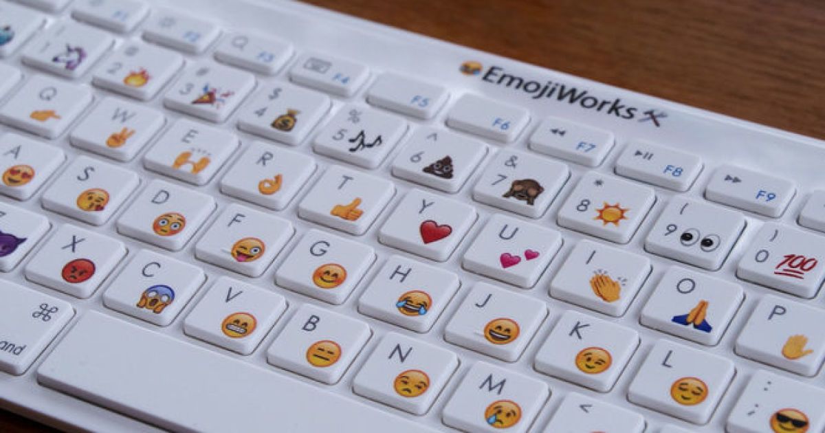 Смайломанія. В США создали уникальную клавиатуру для соцсетей