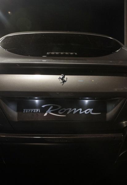 Стало відомо, який найдорожчий автомобіль ввезли до України за "нульовим" розмитненням