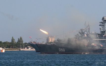 Угроза ракетных ударов высока: в Черном море Россия держит 16 "Калибров"