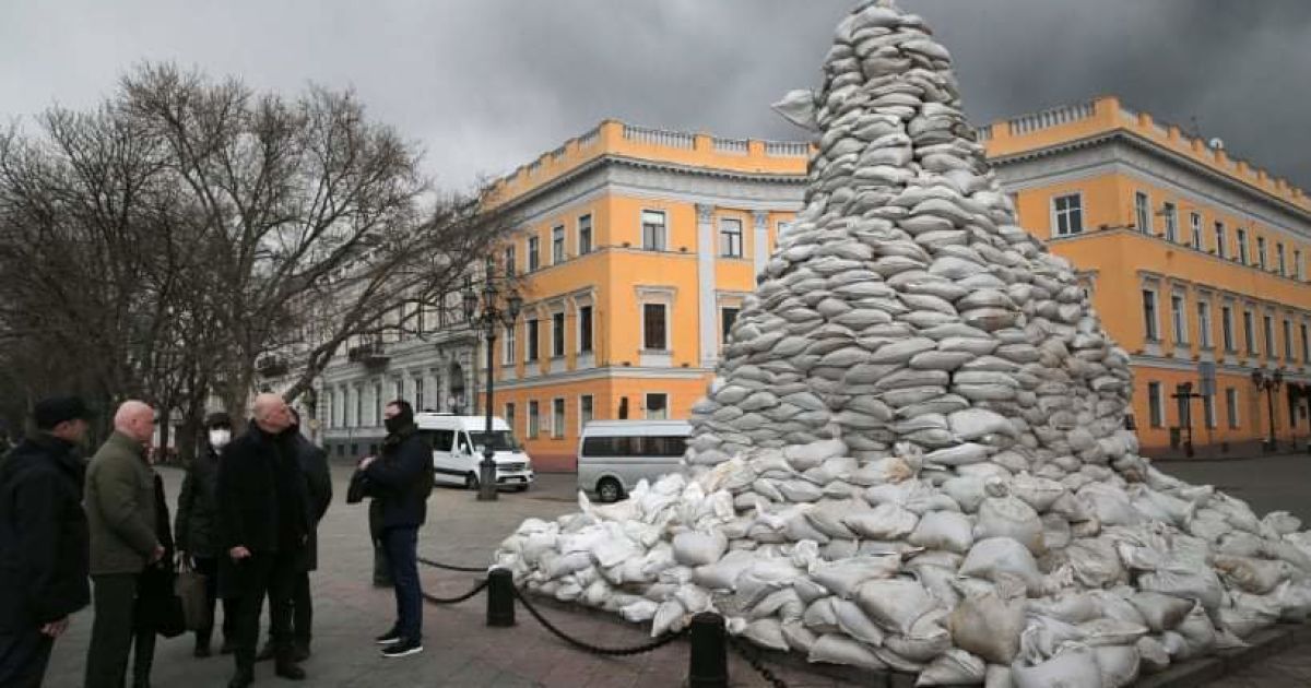 Глава МИД Греции прибыл в Одессу: фото, видео
