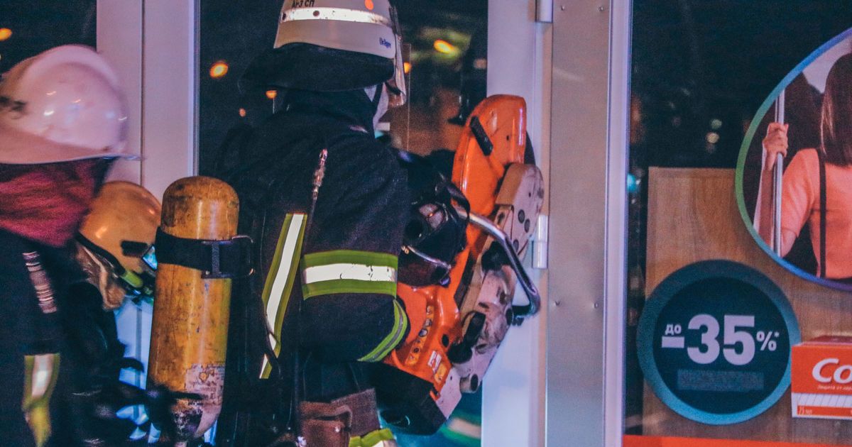 пожежа на Мінському ринку в Києві_5 / © kiev.informator.ua