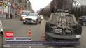 На столичному Подолі перекинулася машина
