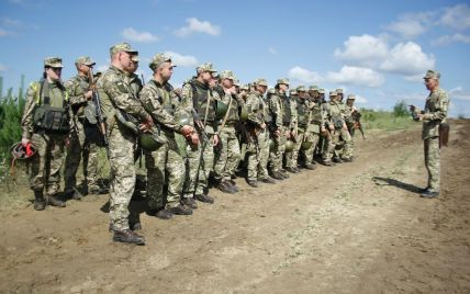 Українська армія мобілізувала півтисячі офіцерів запасу