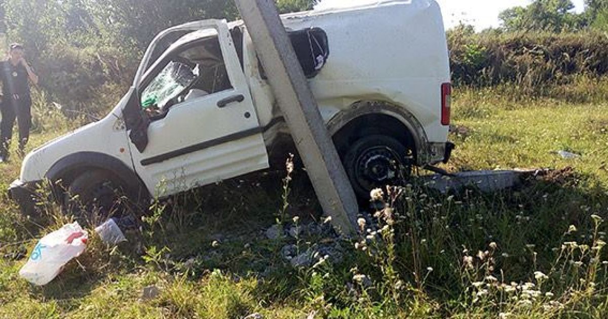 На Хмельниччині внаслідок моторошної ДТП загинуло молоде подружжя