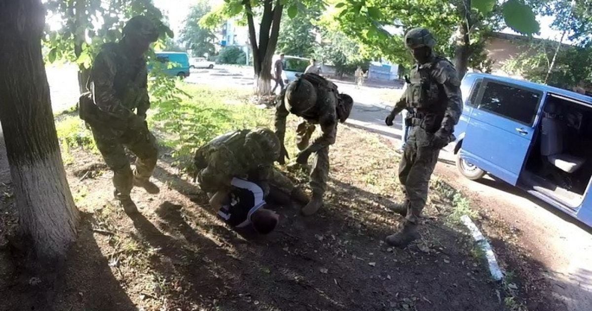 На Луганщині засуджено бойовиків, диверсантів та поплічника терористів