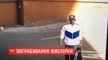 Охранник столичной ювелирки голыми руками прогнал грабителя