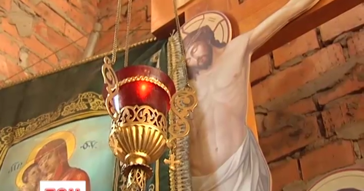 В Песках военные молятся в местном храме