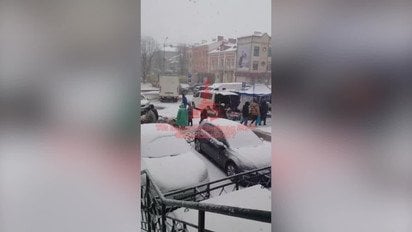 Захід України накрив снігопад посеред квітня - відео