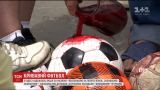 В Одессе российское консульство забросали "кровавыми" мячами