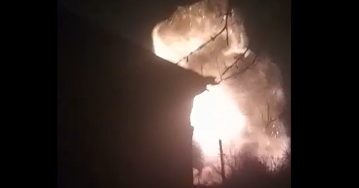 На окупованій частині Луганщини вибухнув склад з боєприпасами: спалахнула пожежа, чути детонацію