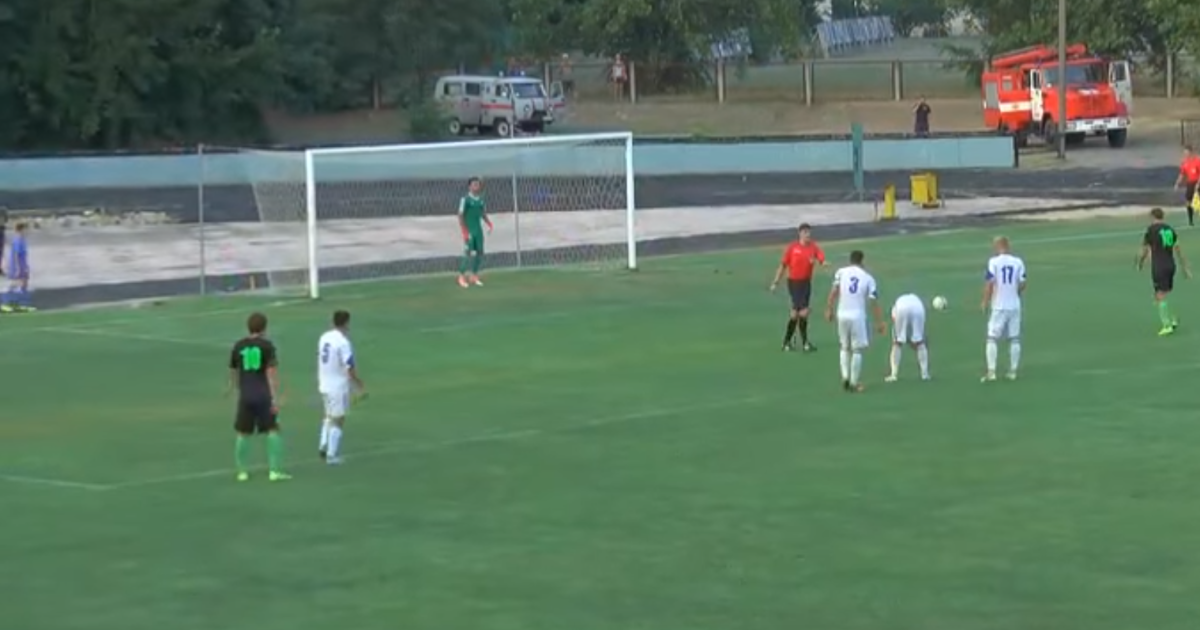 Український арбітр скасував пенальті після його пробиття