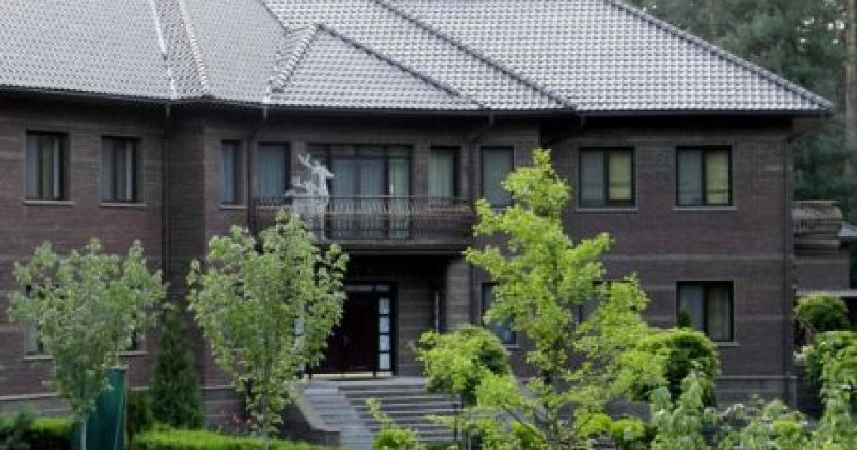Маєток Рената Кузьміна заарештували_3 / © Наші гроші