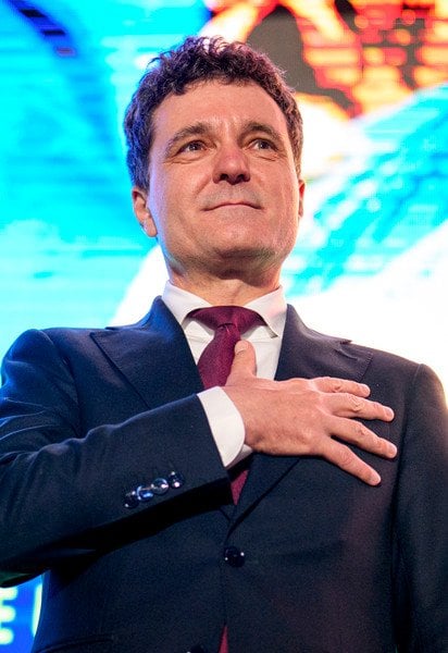 Нікушор Дан